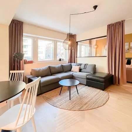 Lägenhet *central*cozy*wellequipped*apartment* 50m2* *